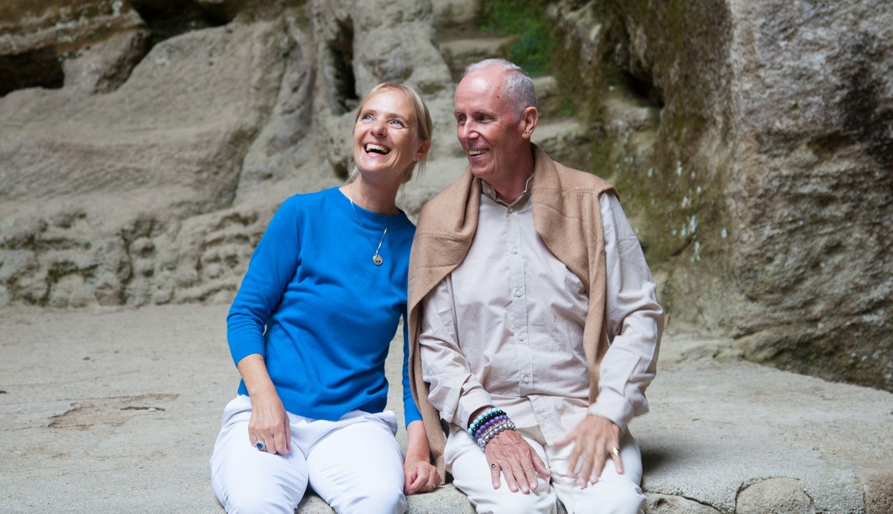 Barbara Heider-Rauter und Mike Booth Mike Booth und Barbara Heider vor dem Felsenthater in Salzburg